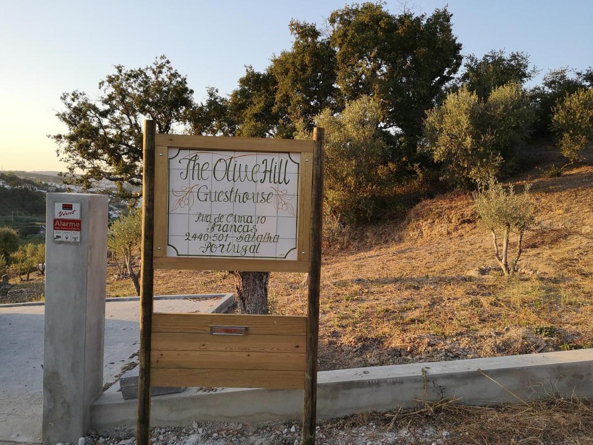 The Olive Hill Guesthouse Batalha Esterno foto