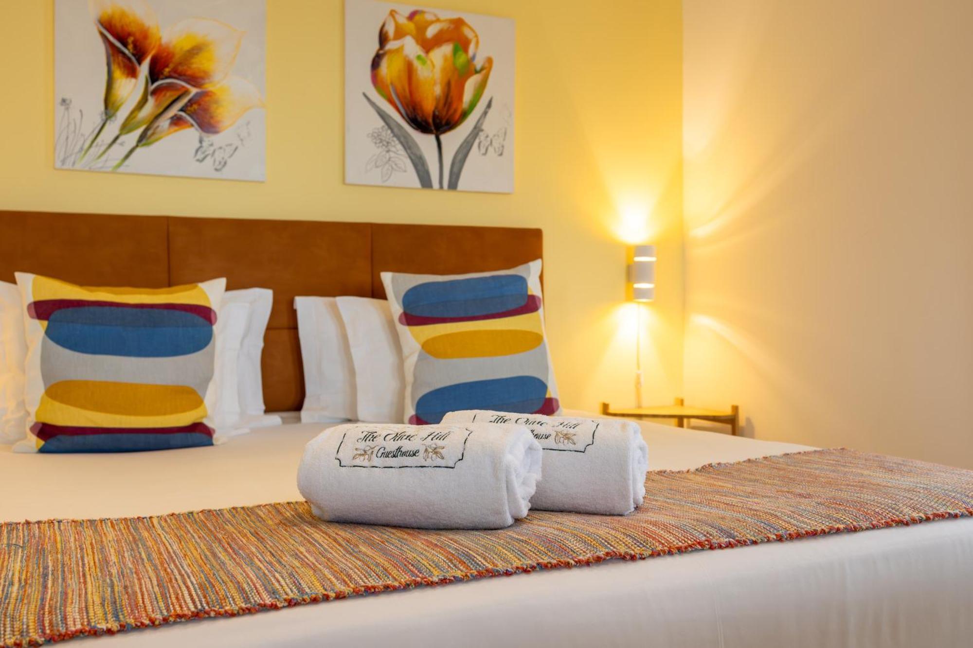 The Olive Hill Guesthouse Batalha Esterno foto